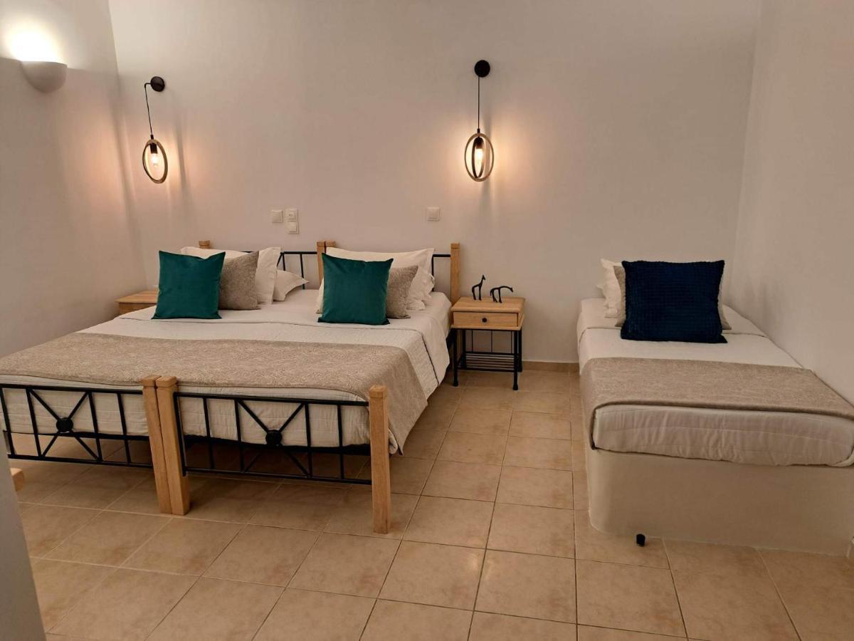 Amerisa Suites Fira  Bagian luar foto