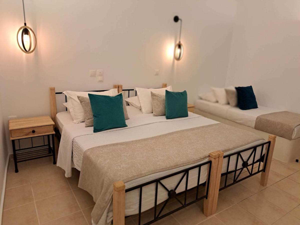 Amerisa Suites Fira  Bagian luar foto