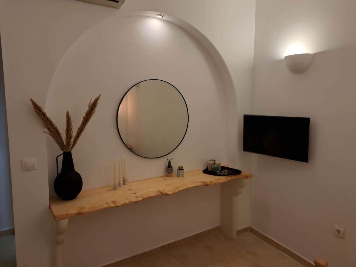 Amerisa Suites Fira  Bagian luar foto