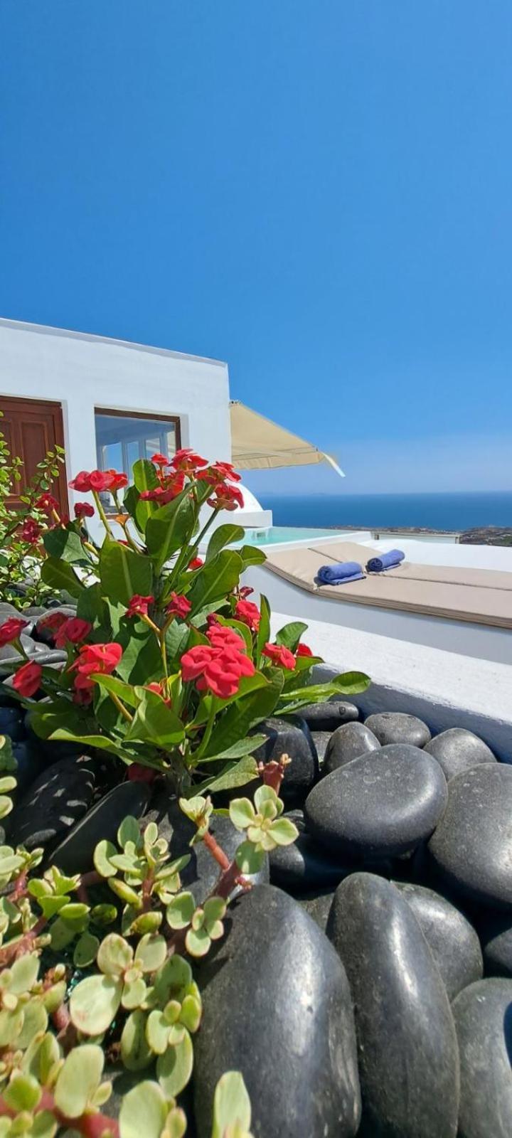 Amerisa Suites Fira  Bagian luar foto