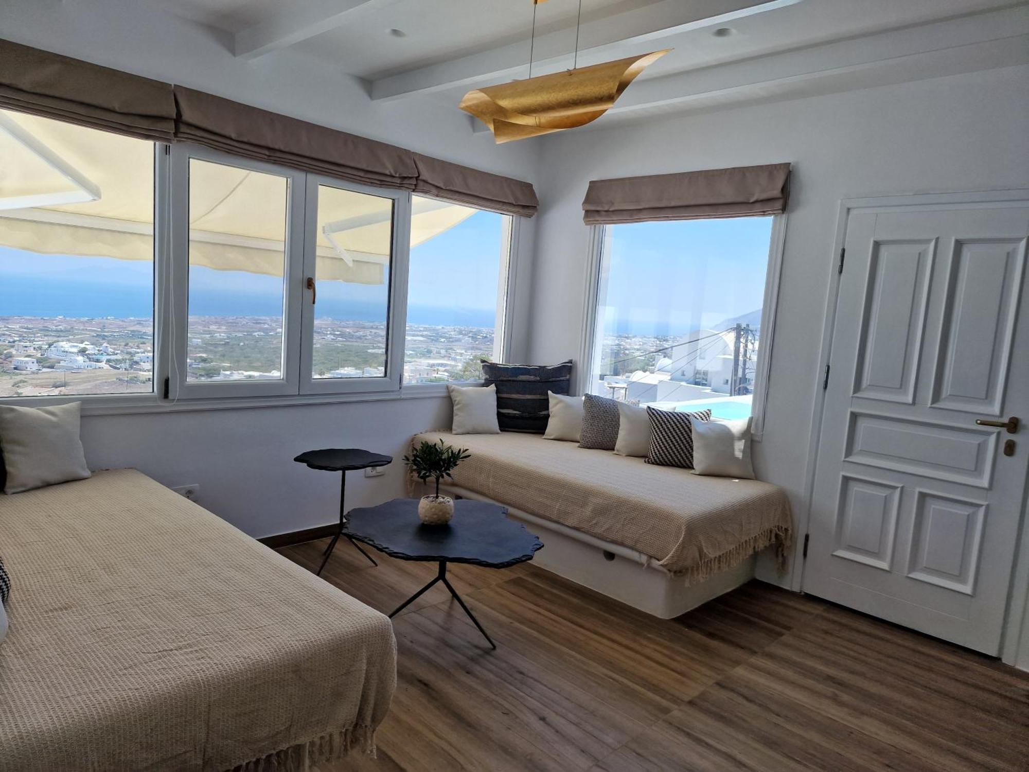 Amerisa Suites Fira  Bagian luar foto